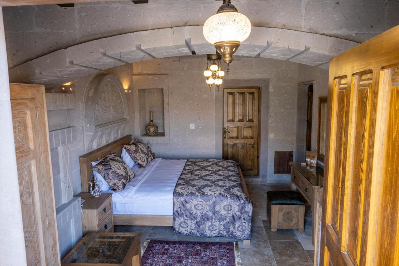 Underground Cave Suites Hotel Goreme Exterior photo